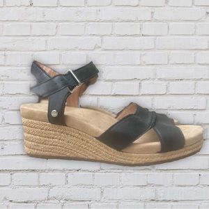 UGG Berryessa Espadrille Wedge Sandals